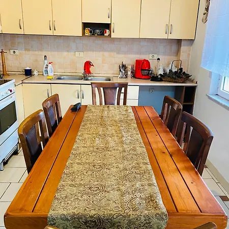Downtown Apartment 2 Bedroom Ac Wifi Τίρανα