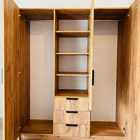 Downtown Apartment 2 Bedroom Ac Wifi *