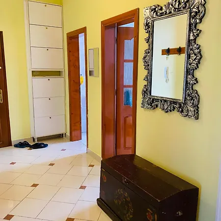 Downtown Apartment 2 Bedroom Ac Wifi Τίρανα