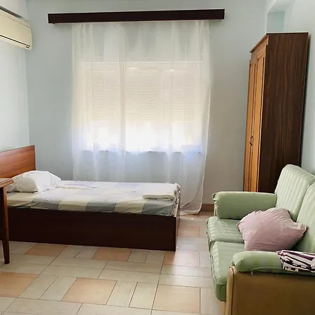 Downtown Apartment 2 Bedroom Ac Wifi Διαμέρισμα