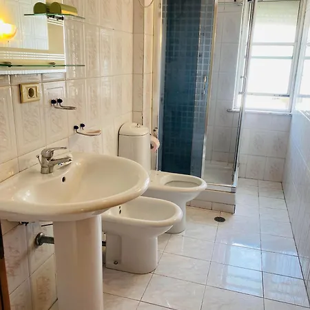 Downtown Apartment 2 Bedroom Ac Wifi * Τίρανα